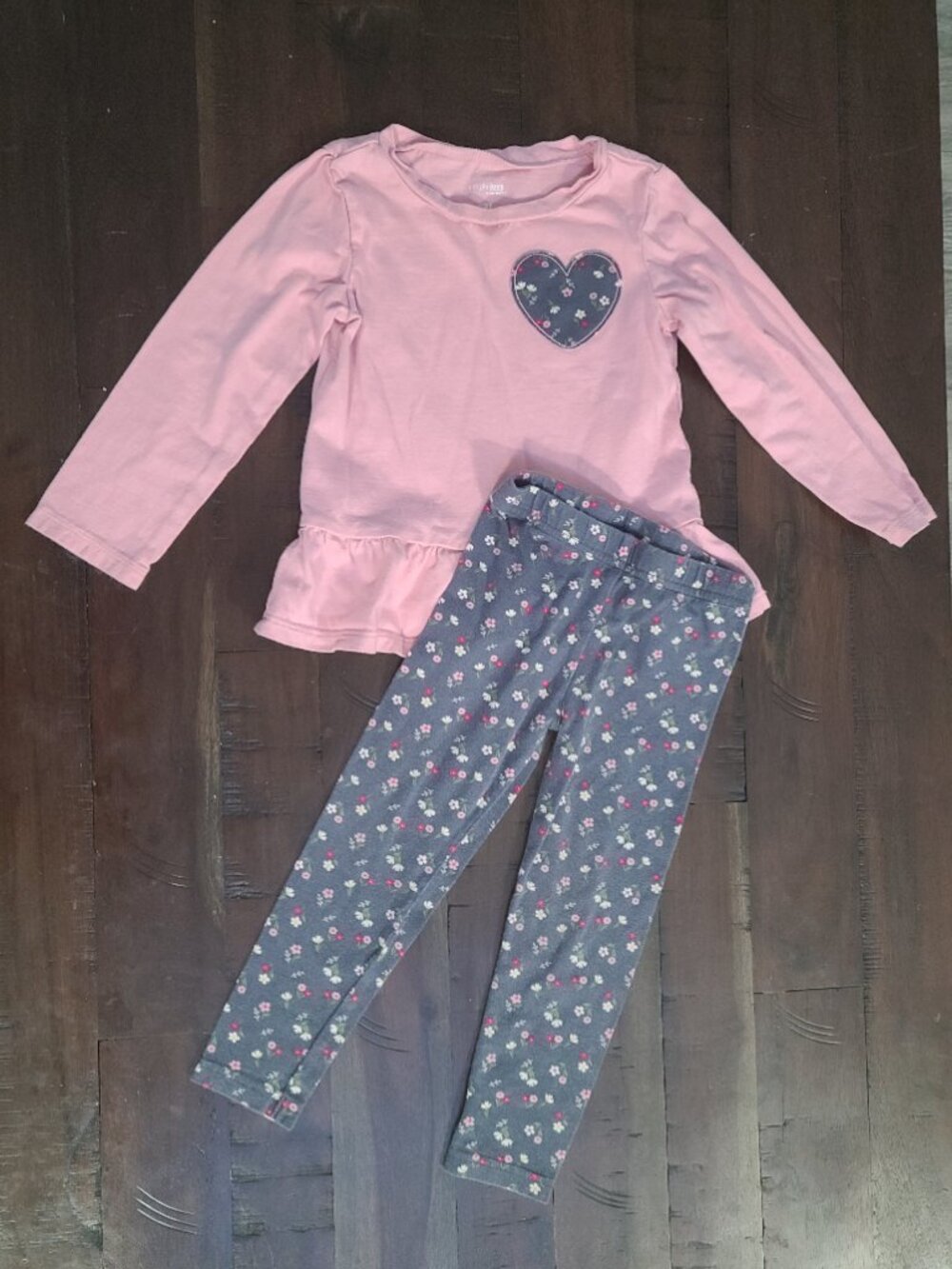 🍊 Carters Matching Set